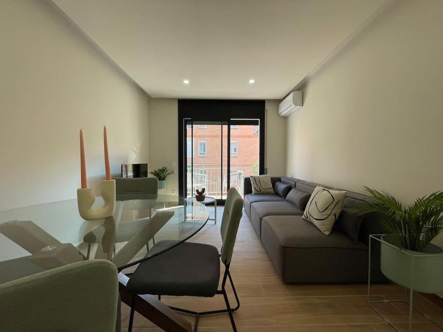Superflat Near Beach 15' Center Сант Адриа де Бесос Екстериор снимка