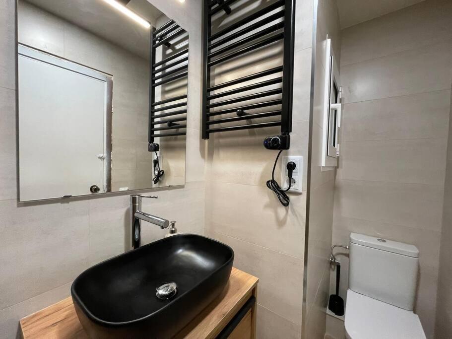 Superflat Near Beach 15' Center Сант Адриа де Бесос Екстериор снимка
